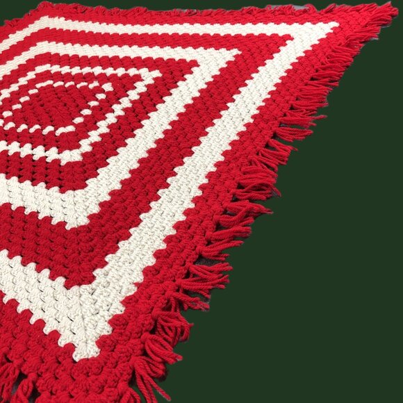 Vintage 70s Handstitched Red Off-White Square Crochet Afghan Blanket: 37"x 37" - Picture 4 of 12